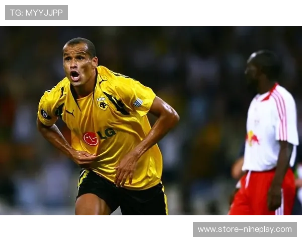 足球巨星普通生活年限探究从退役到退休后的平凡时光 足球巨星普通生活年限探究从退役到退休后的平凡时光